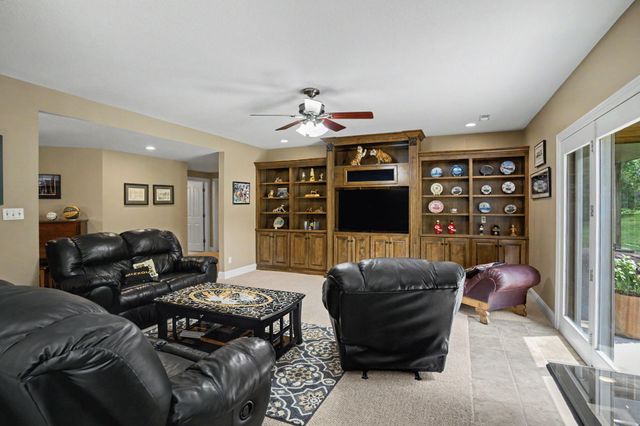 1702 DUNHILL WAY, Columbia, MO 65203