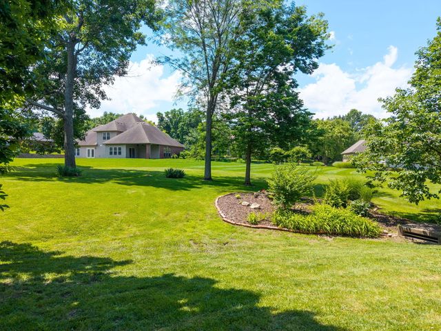 1702 DUNHILL WAY, Columbia, MO 65203