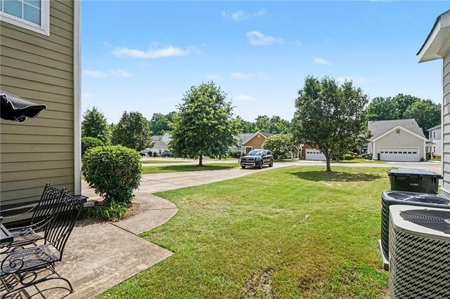 2691 Eisenhower Avenue, Bogart, GA 30622