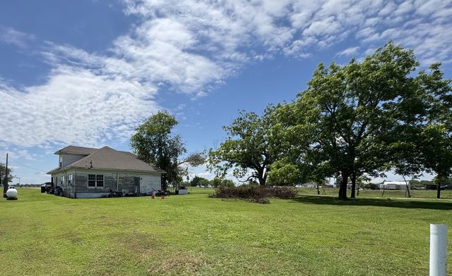8775 County Road 353, Terrell, TX 75161