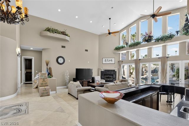 7440 Eldora Avenue, Las Vegas, NV 89117