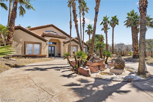7440 Eldora Avenue, Las Vegas, NV 89117