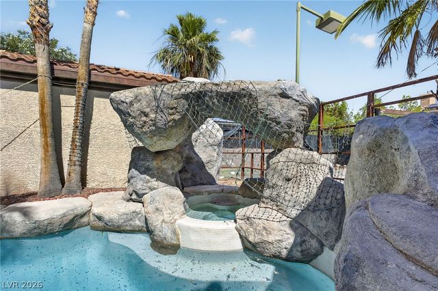 7440 Eldora Avenue, Las Vegas, NV 89117