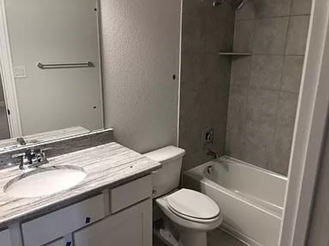 713 Woodview DR, Leander, TX 78641