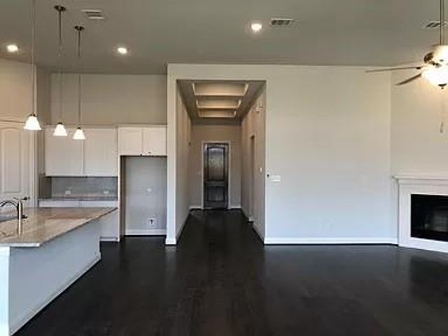 713 Woodview DR, Leander, TX 78641