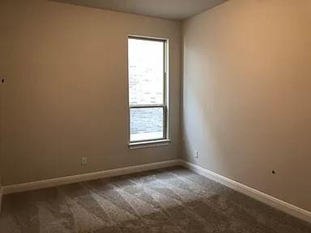 713 Woodview DR, Leander, TX 78641