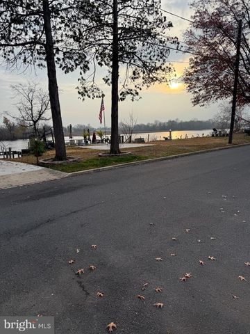 228 RANCOCAS AVE, Delanco, NJ 08075