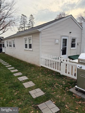 228 RANCOCAS AVE, Delanco, NJ 08075