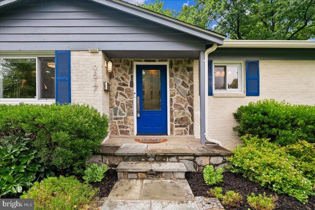 9817 CHERRY TREE LN, Silver Spring, MD 20901