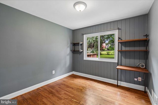 9817 CHERRY TREE LN, Silver Spring, MD 20901