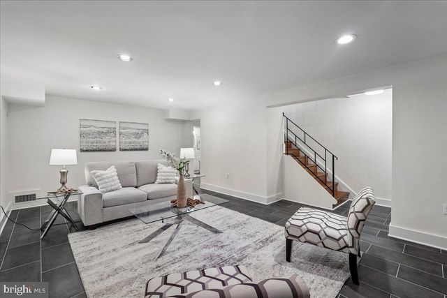 9817 CHERRY TREE LN, Silver Spring, MD 20901