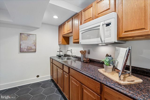 9817 CHERRY TREE LN, Silver Spring, MD 20901