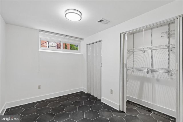 9817 CHERRY TREE LN, Silver Spring, MD 20901