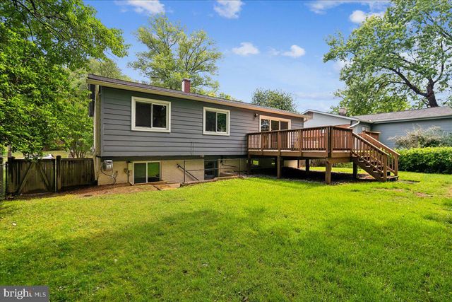 9817 CHERRY TREE LN, Silver Spring, MD 20901