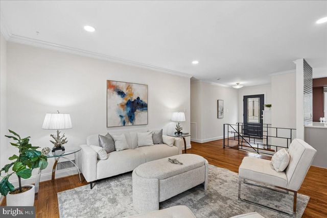 9817 CHERRY TREE LN, Silver Spring, MD 20901