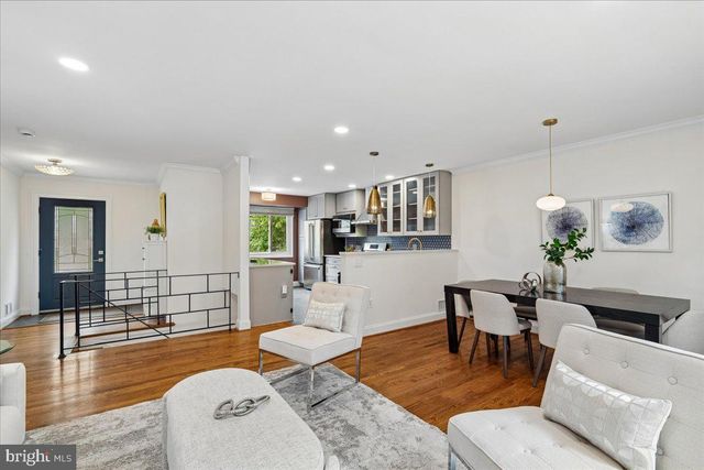 9817 CHERRY TREE LN, Silver Spring, MD 20901