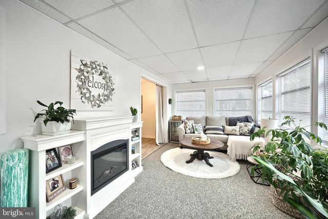 56 YORK RD, York, PA 17407