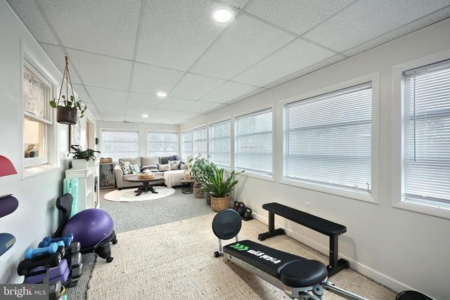 56 YORK RD, York, PA 17407