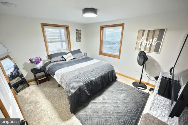 56 YORK RD, York, PA 17407