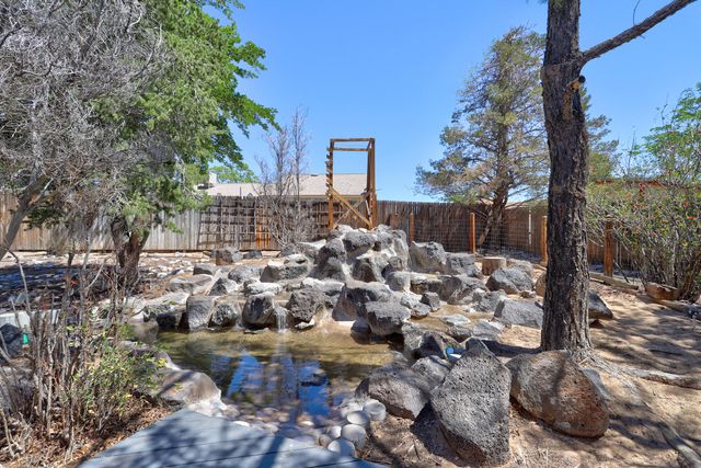 911 Palmas Altas Drive SE, Rio Rancho, NM 87124