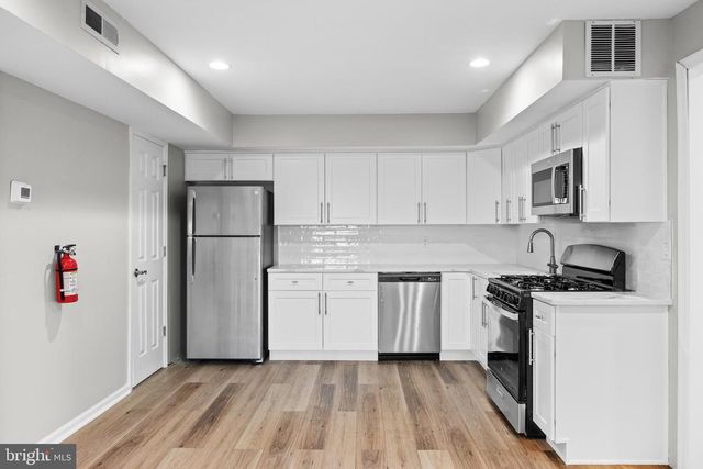 407 SHELBY CT, Sicklerville, NJ 08081