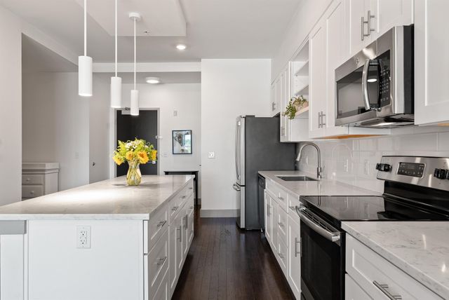 2407 8th Ave S Apt 407, Nashville, TN 37204