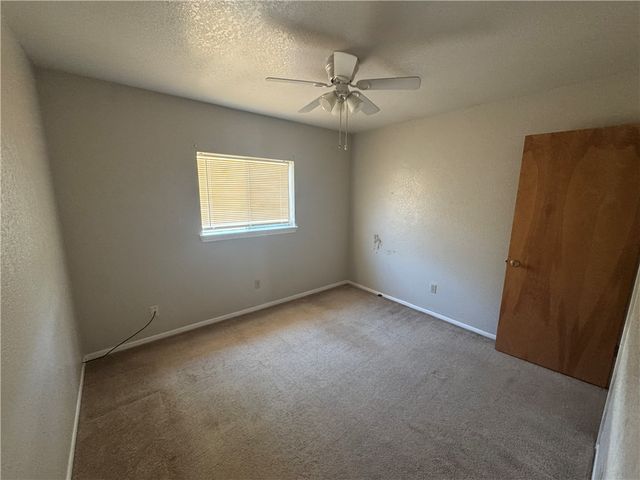 910 Saint Timothy St, Corpus Christi, TX 78418