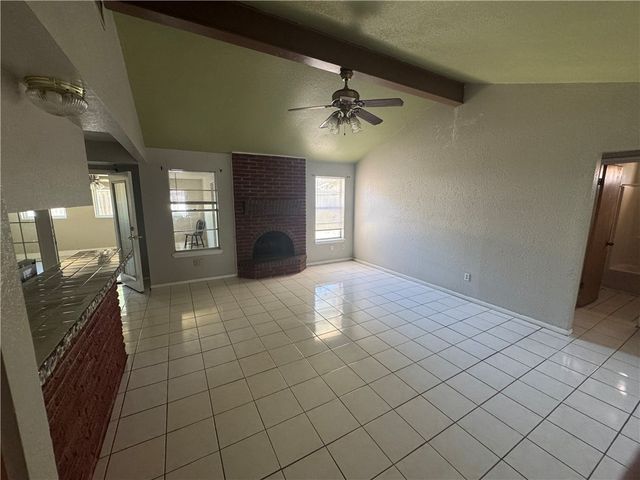 910 Saint Timothy St, Corpus Christi, TX 78418