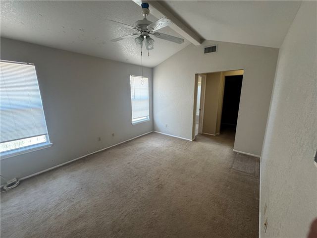 910 Saint Timothy St, Corpus Christi, TX 78418