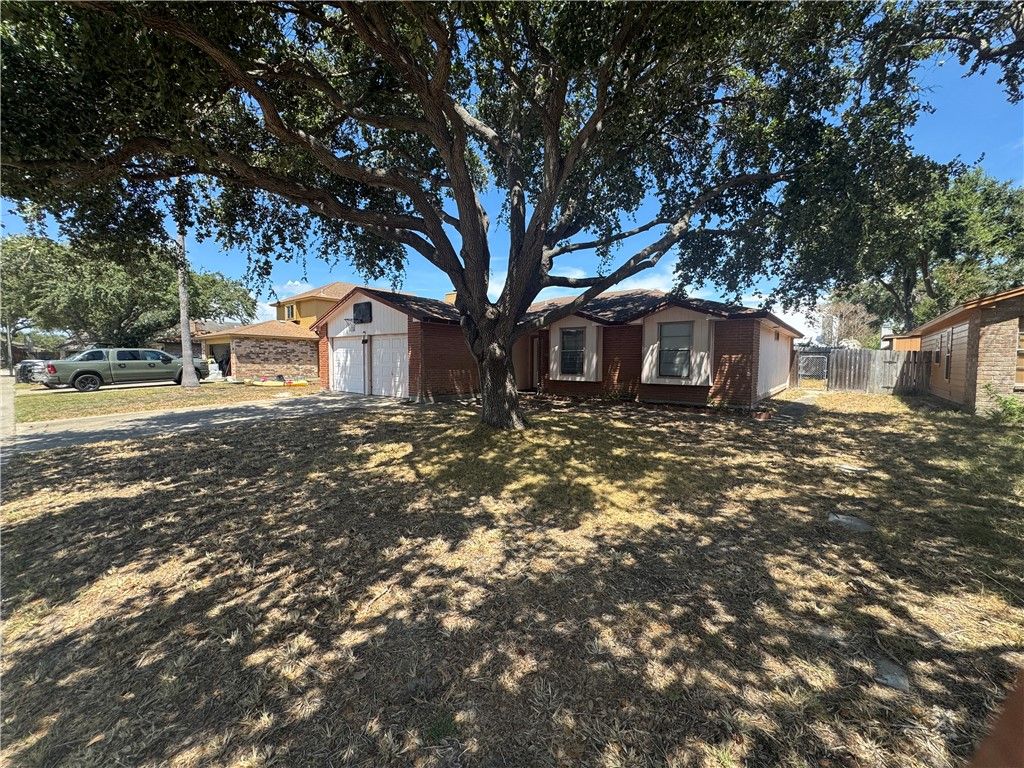 910 Saint Timothy St, Corpus Christi, TX 78418 — photo 3