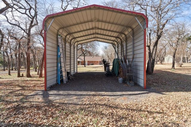 9724 N Timber Trail, Edmond, OK 73034