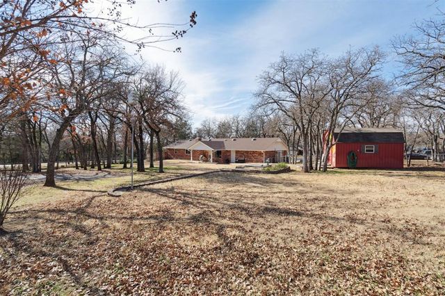 9724 N Timber Trail, Edmond, OK 73034