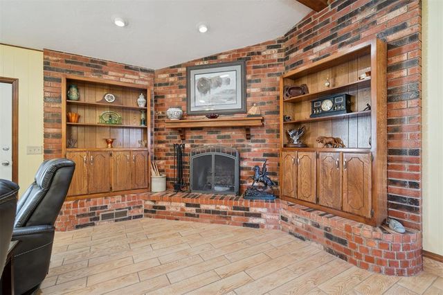 9724 N Timber Trail, Edmond, OK 73034