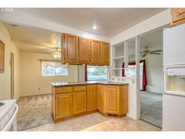 1101 Sw 31st St, Pendleton, OR 97801
