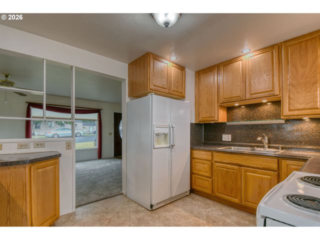 1101 Sw 31st St, Pendleton, OR 97801