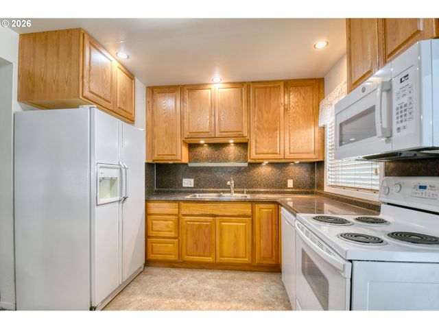1101 Sw 31st St, Pendleton, OR 97801