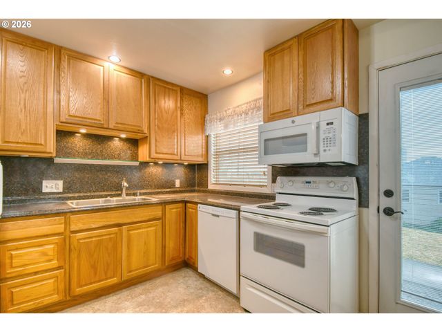 1101 Sw 31st St, Pendleton, OR 97801
