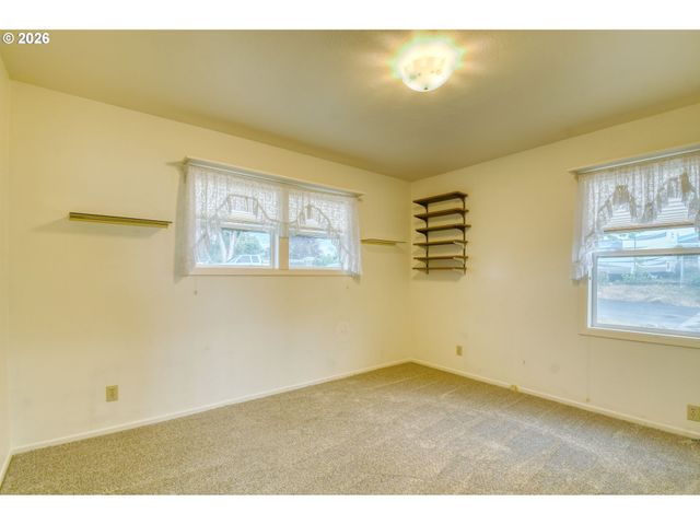 1101 Sw 31st St, Pendleton, OR 97801