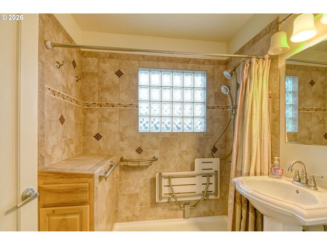 1101 Sw 31st St, Pendleton, OR 97801