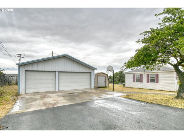 1101 Sw 31st St, Pendleton, OR 97801