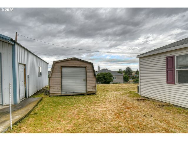 1101 Sw 31st St, Pendleton, OR 97801