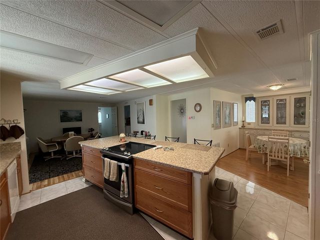 105 CYPRESS ROAD, Wildwood, FL 34785