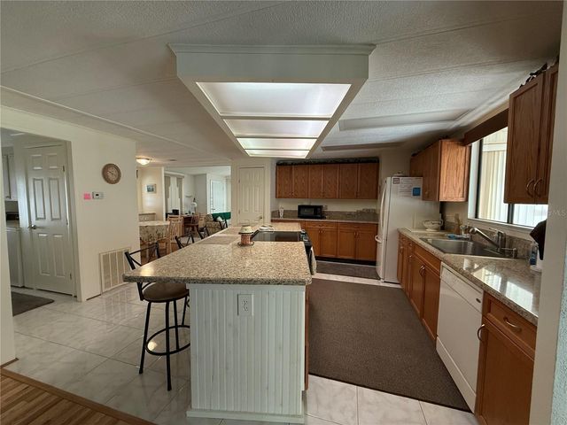 105 CYPRESS ROAD, Wildwood, FL 34785