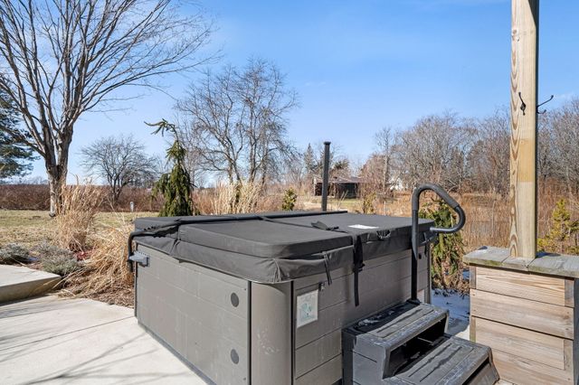 6364 126th Avenue, Saugatuck Twp, MI 49408