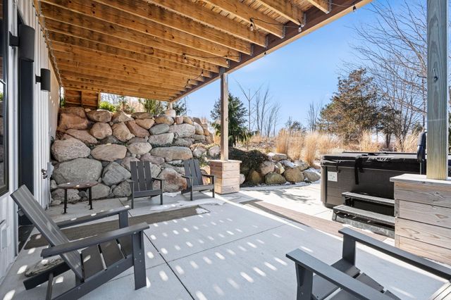 6364 126th Avenue, Saugatuck Twp, MI 49408