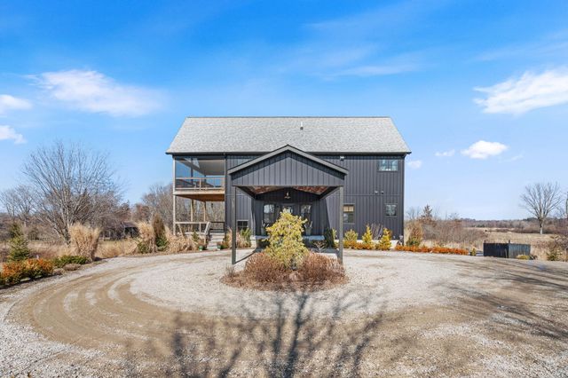 6364 126th Avenue, Saugatuck Twp, MI 49408