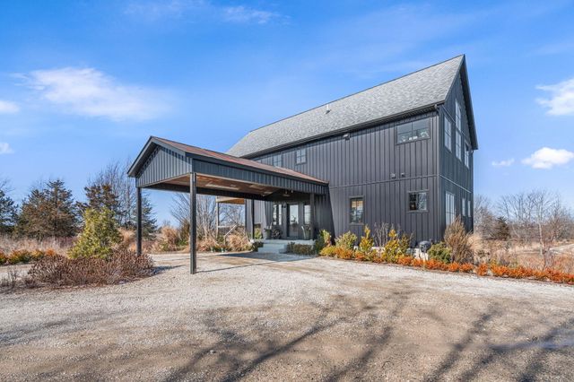 6364 126th Avenue, Saugatuck Twp, MI 49408