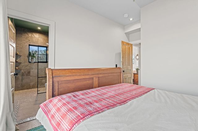 6364 126th Avenue, Saugatuck Twp, MI 49408