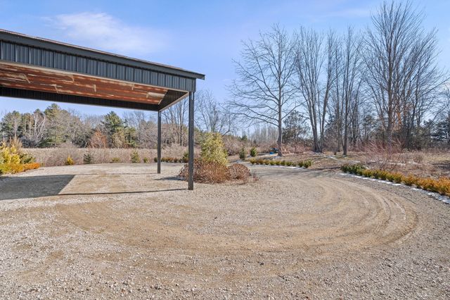 6364 126th Avenue, Saugatuck Twp, MI 49408