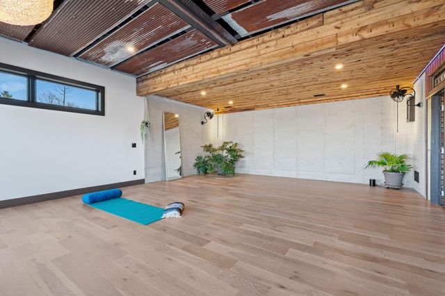 6364 126th Avenue, Saugatuck Twp, MI 49408